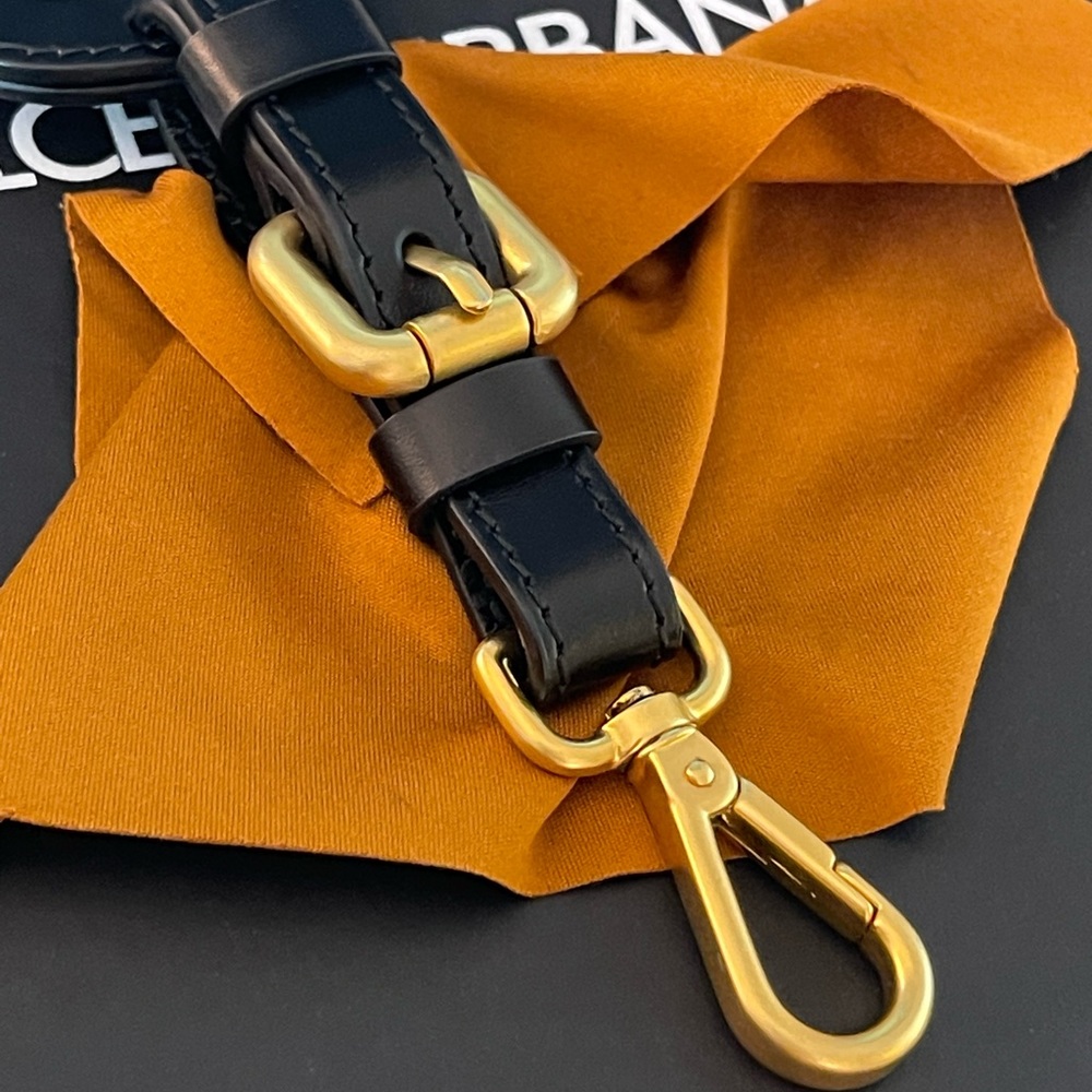 NWOT Dolce & Gabbana Key Chain/Luggage Tag 🖤✨ - Picture 4 of 7
